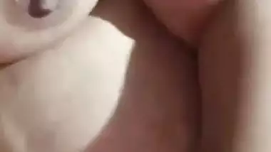 Married bhabhi removing bra and showing big boobs