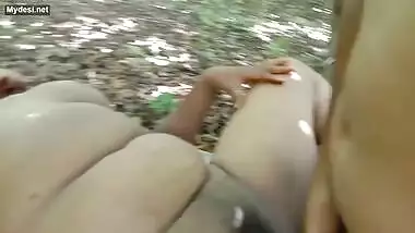 Desi fatty bhabi outdoor fucking