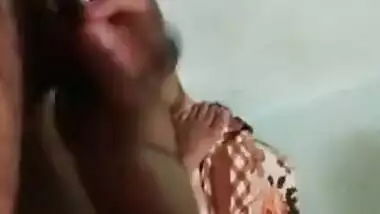 Big Boss participated Arshi Khan hot dance
