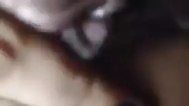 Desi village babe’s pussy show during shower