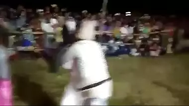 Indian Christmas special – Open kissing competition MMS