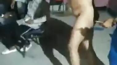 Desi girl very hot dance