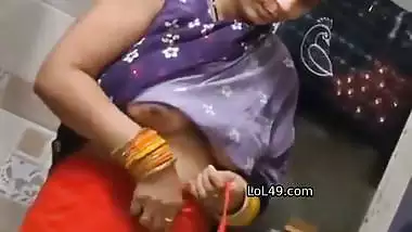 Desi mom dress change boobs show to horny son