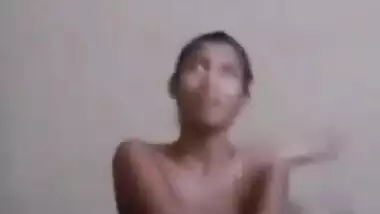 Cute Lankan girl showing her boobs