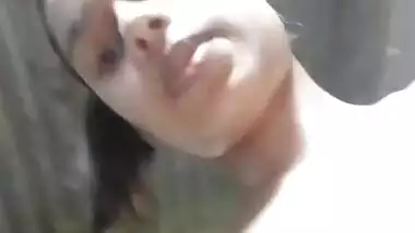 Cute Indian teen showing boobs and pussy