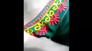 Indian teen porn video of a college couple having fun in a park
