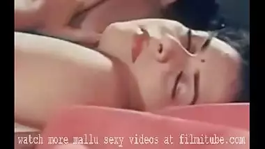 Mallu Bedroom Boobs Sucking