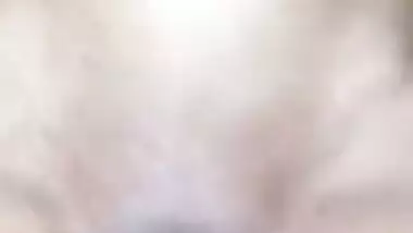 MMS video of cameraman fucking Desi girlfriend's shaved XXX hole