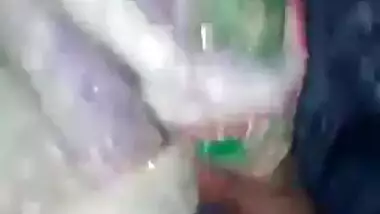 Desi wife handjob to her hubby MMS movie